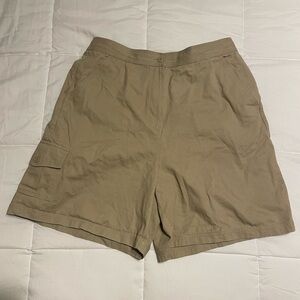 Karen Scott Sport Shorts Womens Size 14 Khaki Cargo Elastic Waistband Flat Front